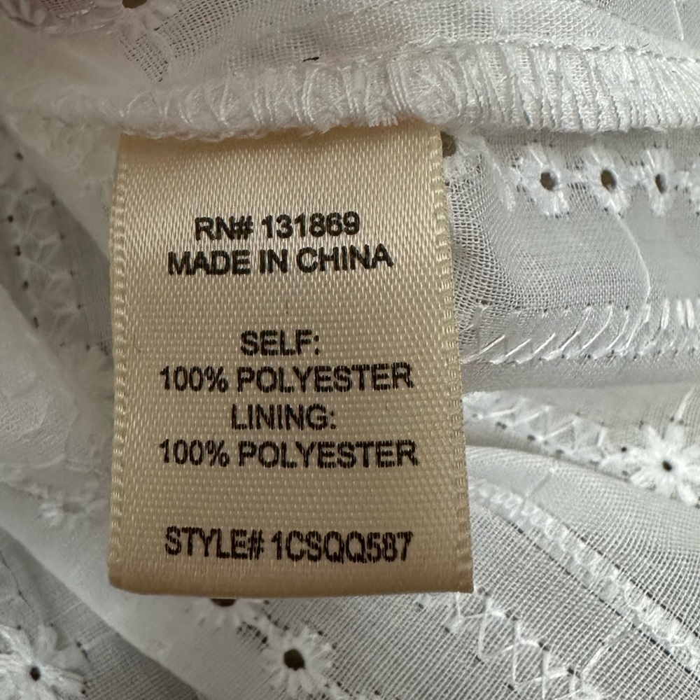 Thirty thirty LA White Eyelet Ruffle Crop Top Medium - Picture 8 of 9